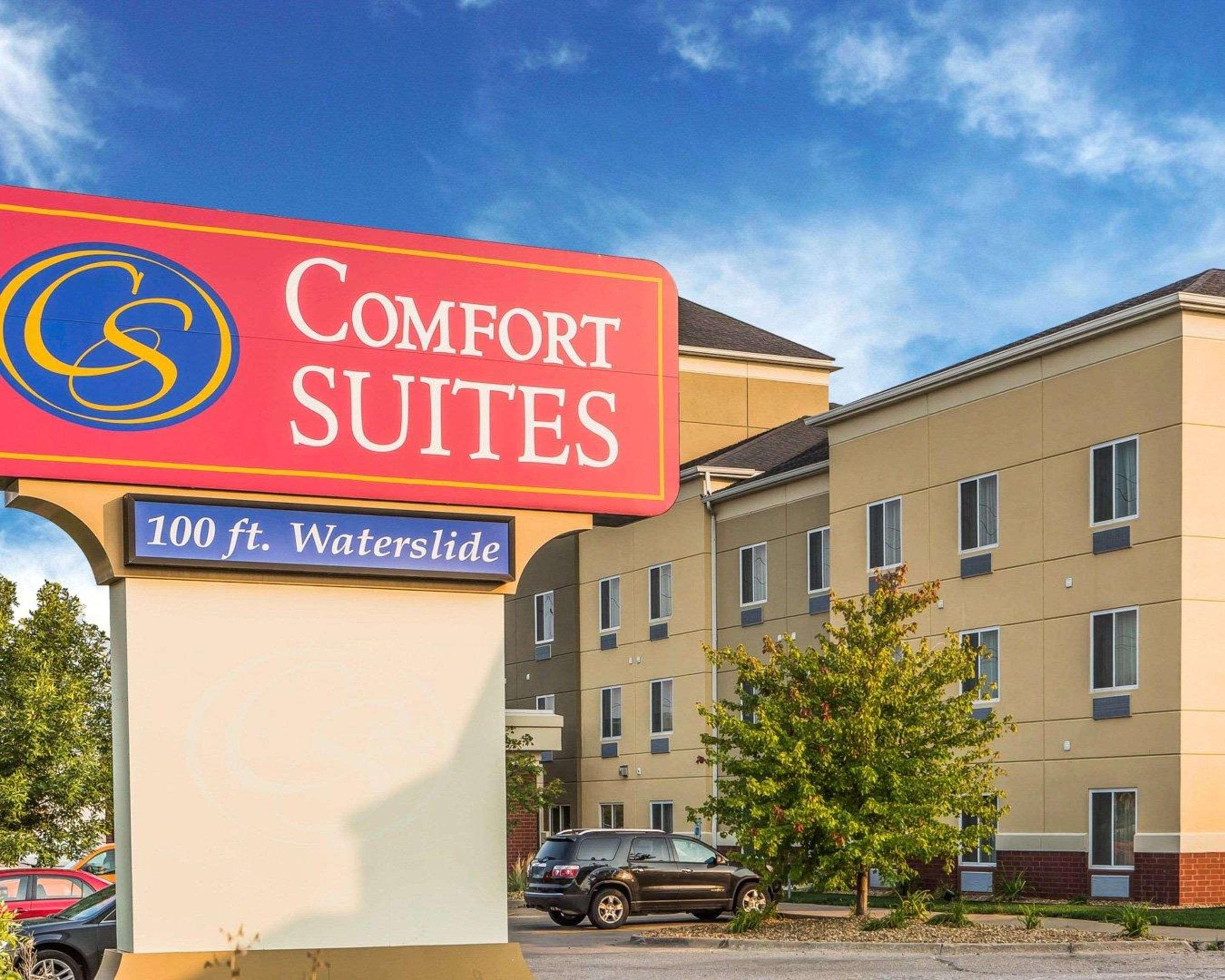Comfort Suites Coralville I-80 Exterior photo